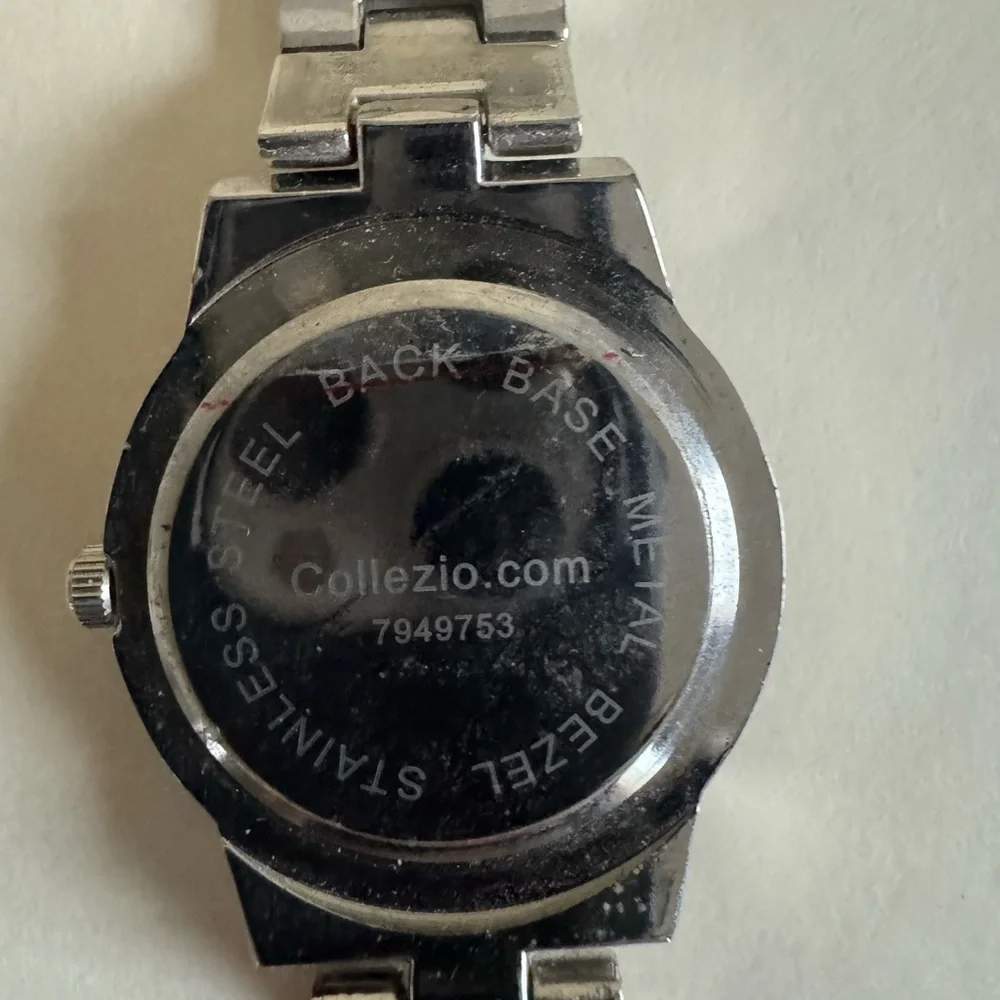COLLEZIO SOPHIE Embellished CZ Wrist Watch Silver Tone MOP Face EUC